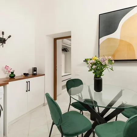 Apartment White Flat Sanniti Rom