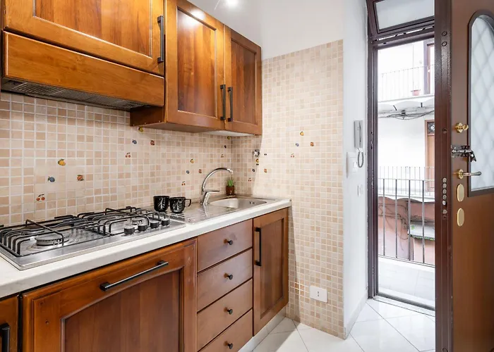 White Flat Sanniti Apartment